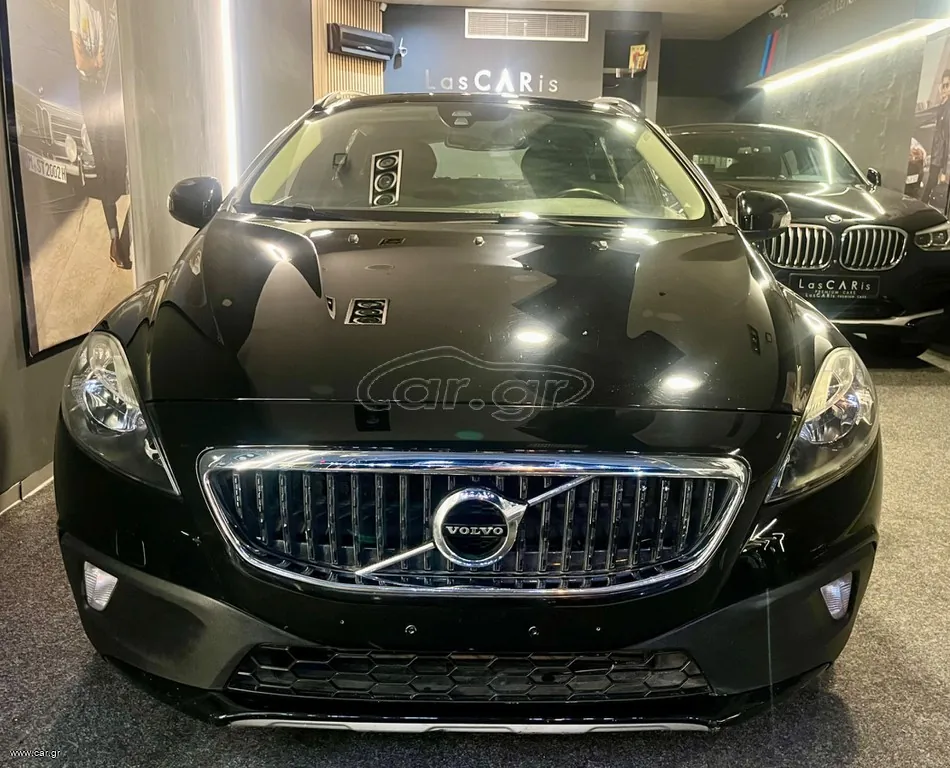 Μεταχειρισμένο VOLVO V40 CROSS COUNTRY 2019 - φωτογραφία 4 - LasCARis Premium Cars Θεσσαλονίκη