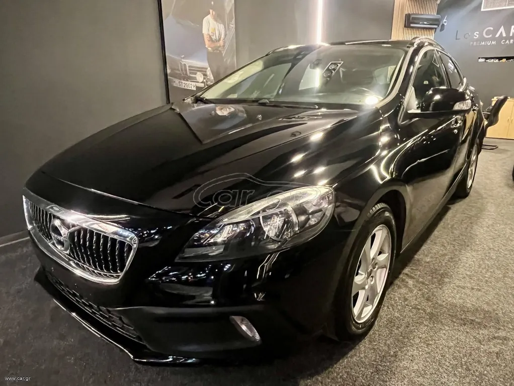 Μεταχειρισμένο VOLVO V40 CROSS COUNTRY 2019 - φωτογραφία 5 - LasCARis Premium Cars Θεσσαλονίκη