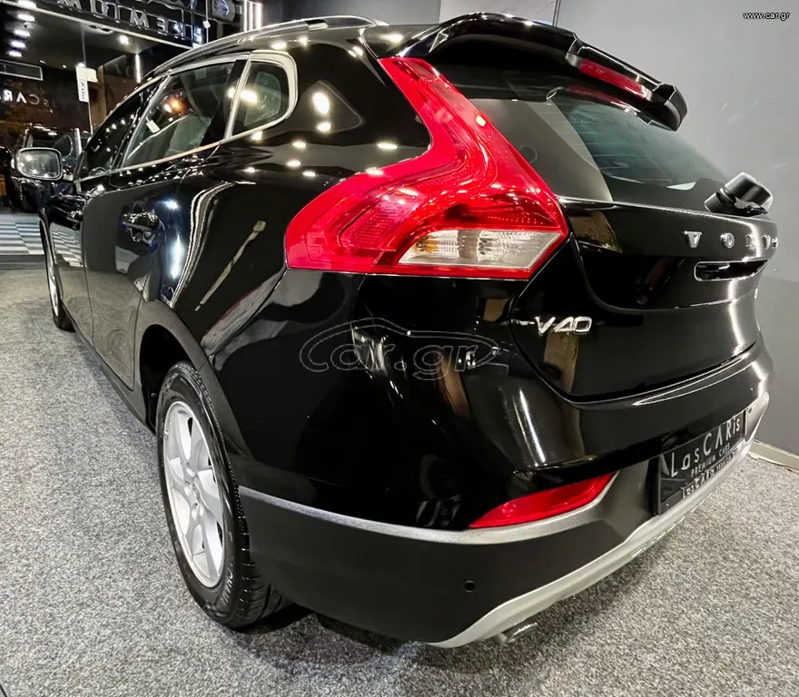 Μεταχειρισμένο VOLVO V40 CROSS COUNTRY 2019 - φωτογραφία 14 - LasCARis Premium Cars Θεσσαλονίκη