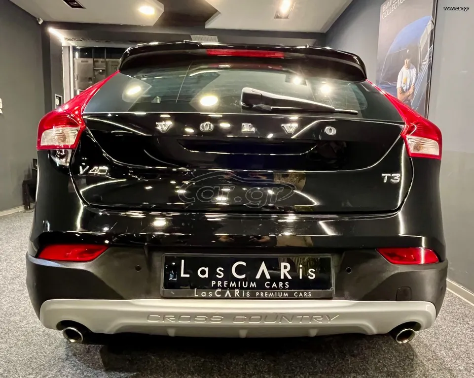 Μεταχειρισμένο VOLVO V40 CROSS COUNTRY 2019 - φωτογραφία 15 - LasCARis Premium Cars Θεσσαλονίκη