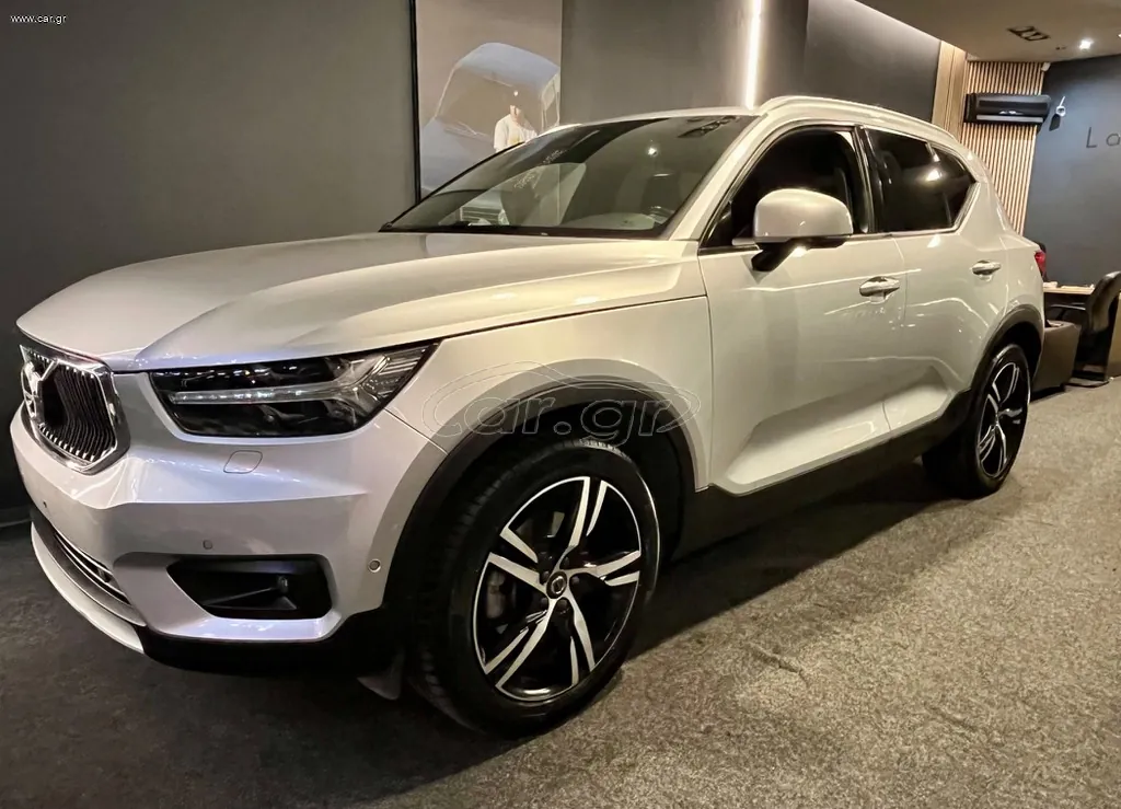 Μεταχειρισμένο VOLVO XC40 2018 - φωτογραφία 4 - LasCARis Premium Cars Θεσσαλονίκη