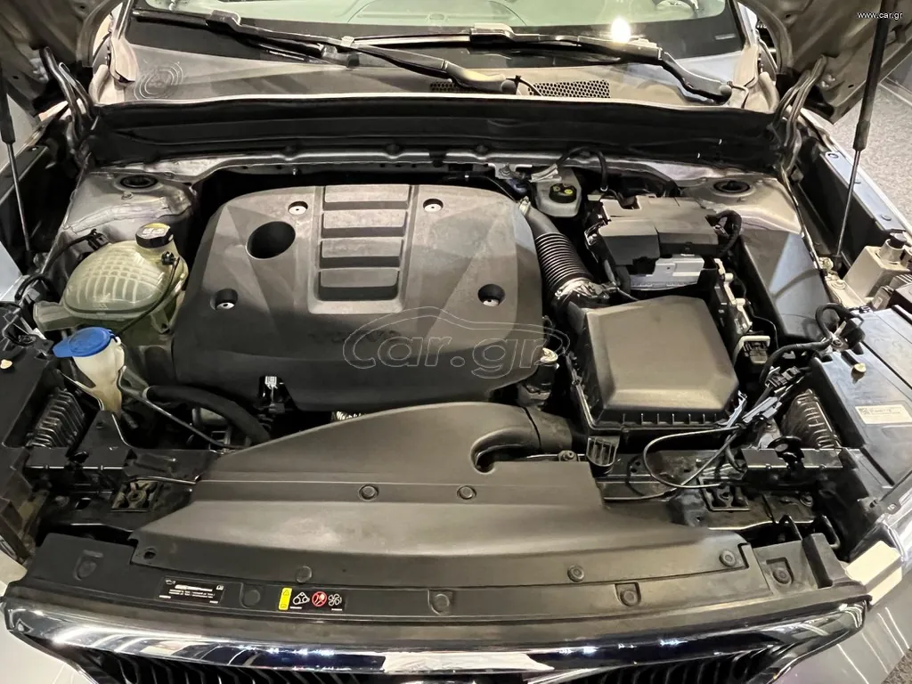 Μεταχειρισμένο VOLVO XC40 2018 - φωτογραφία 8 - LasCARis Premium Cars Θεσσαλονίκη